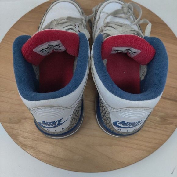 Nike Air Jordan 3 Retro GS- Womens- Size 7- True Blue- [854261-106] - Picture 10 of 12